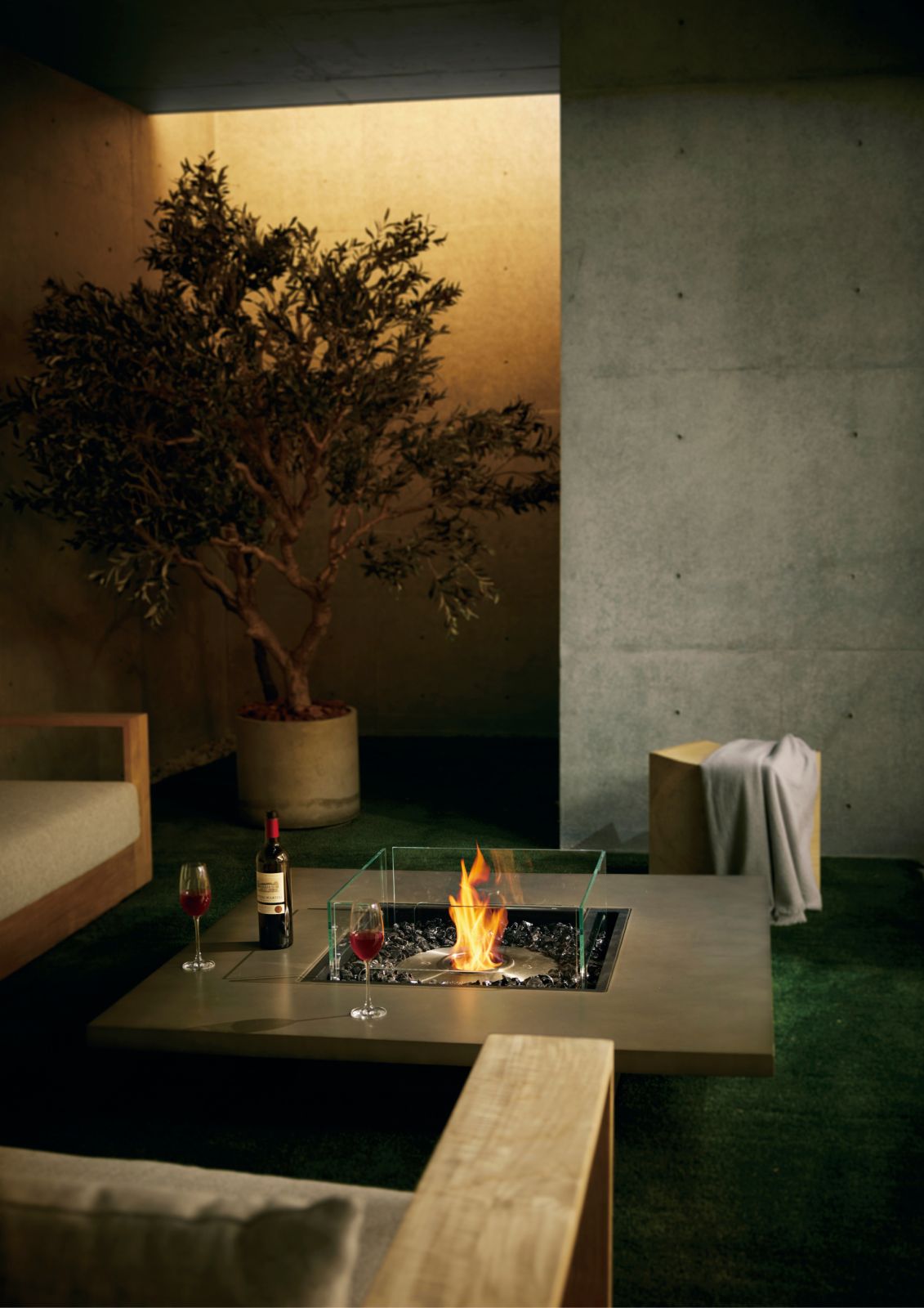 EcoSmart Fire - Vertigo 50 - Fire Pit Table - Graphite