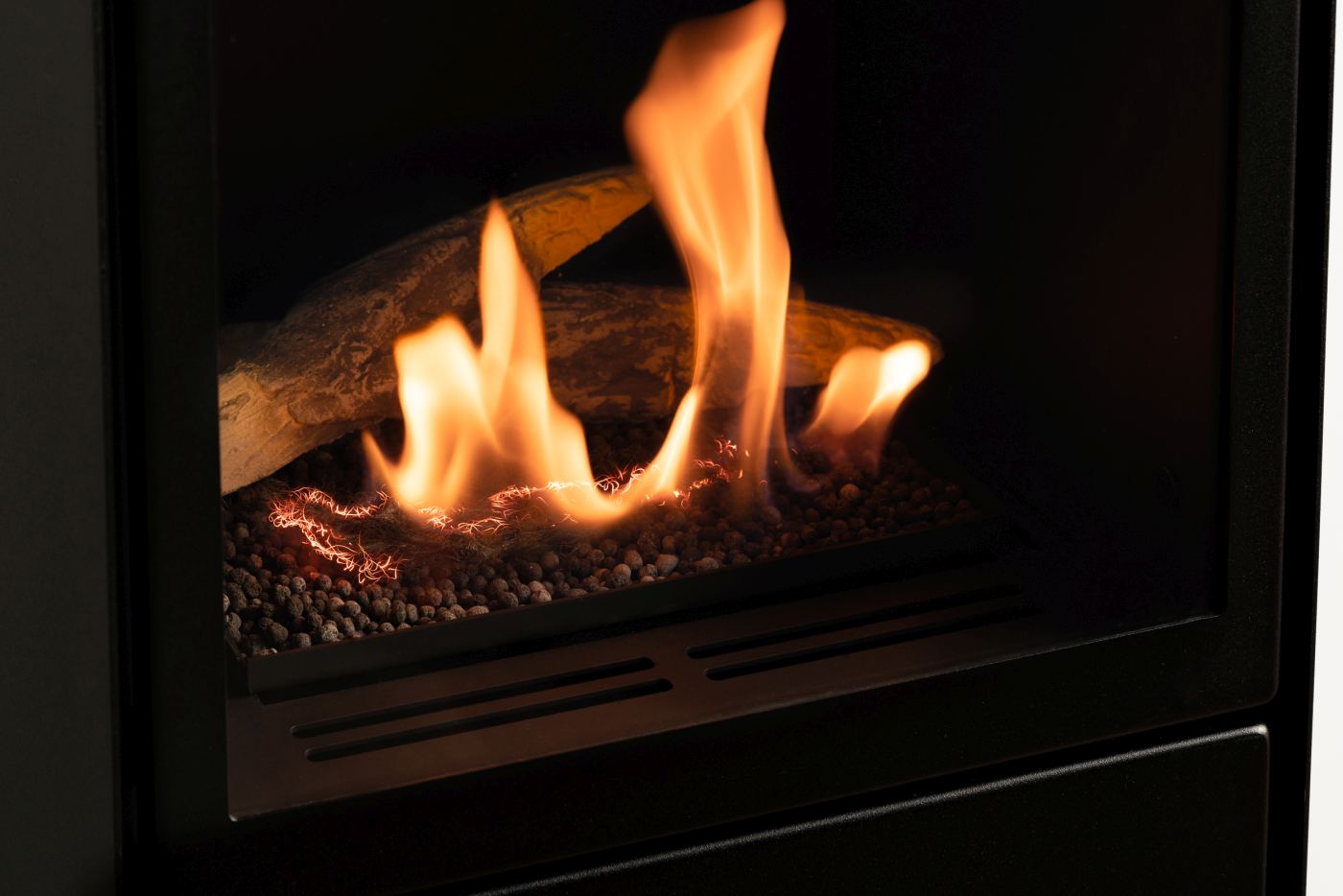Planika - Free standing fireplace - SCANDI REMOTE